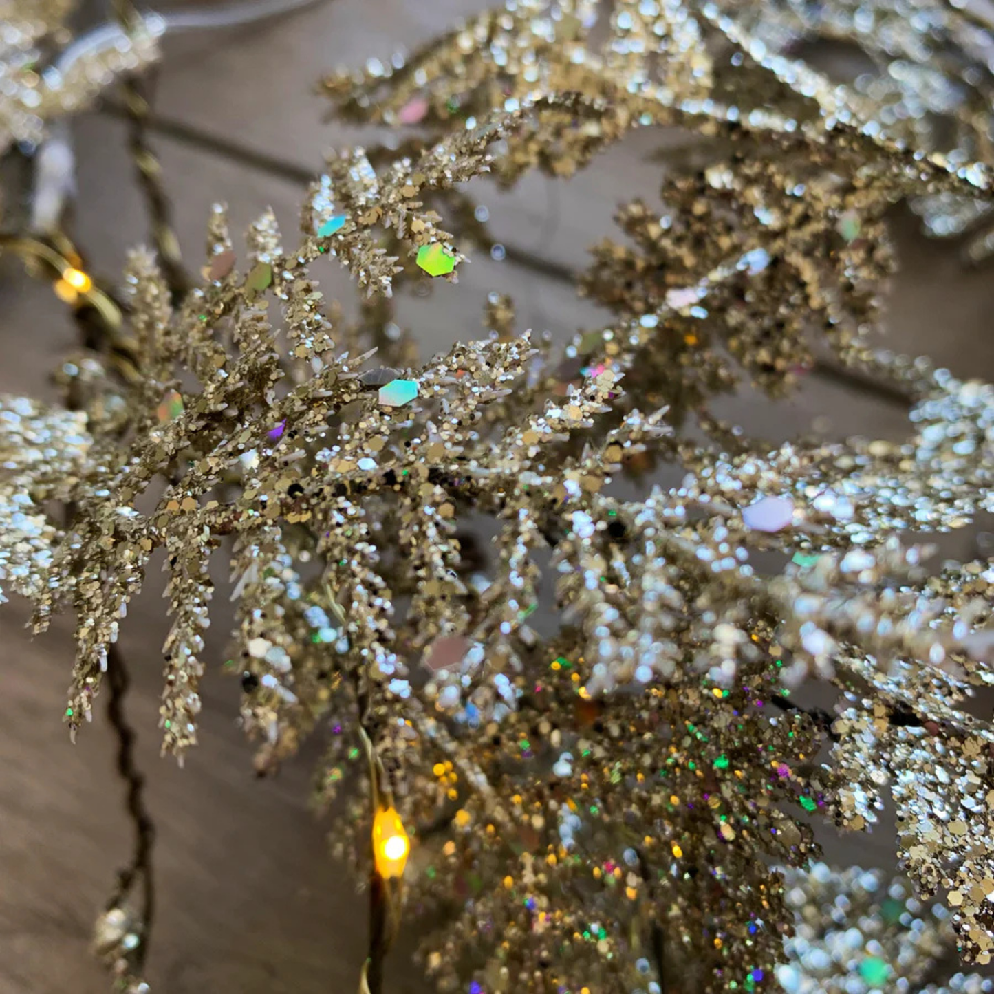 Elegani 20 LED Gold Iridescent Glitter Fern Fairy Lights – 7' Twinkle Garland with Warm White LEDs