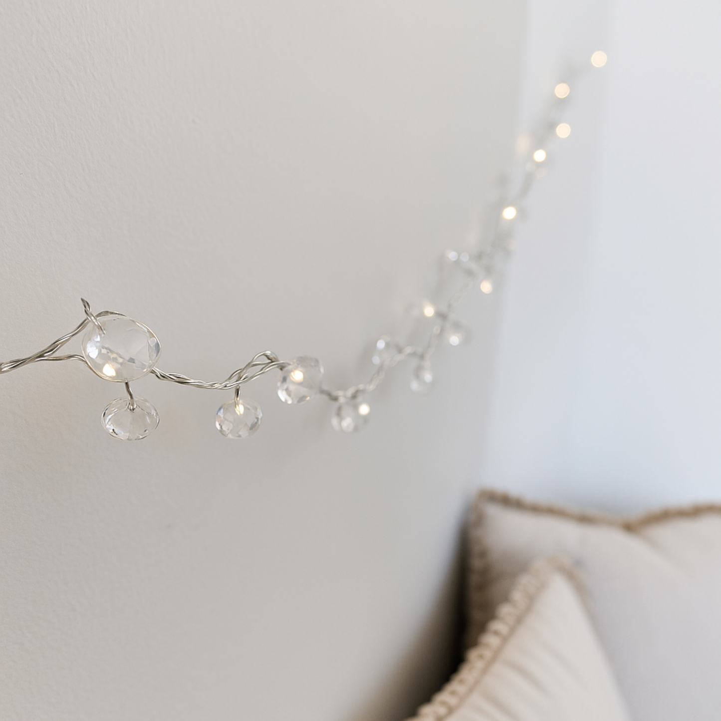 Elegani 40 LED Crystal Gemstone Fairy Lights – 16ft Silver Wire String Lights with 97 Clear Crystals – Warm White Glow for Bedroom, Nursery, Party, Wedding & Holiday Decor